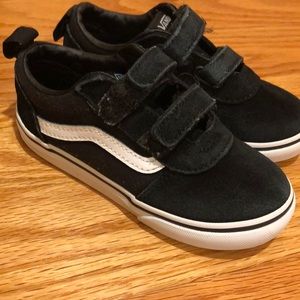 Vans toddler shoe